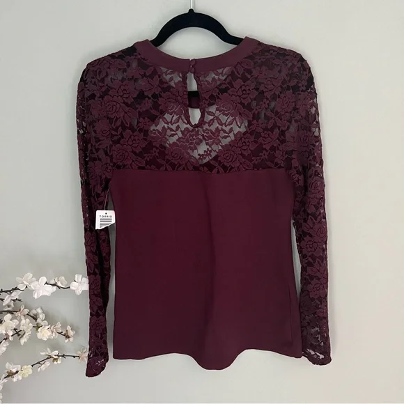Torrid Choker Neck Lace Sleeve Top NWT Size 0X - Picture 5 of 5